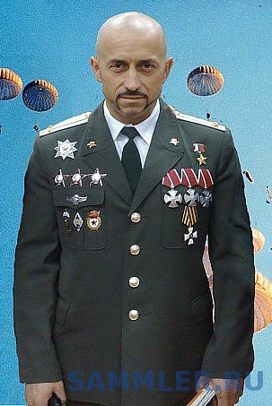 Анатолий Лебедь - офицер 45-го отдельного гвардейского 