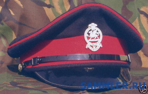 Queen&#39;s Regiment Dress Cap.jpg