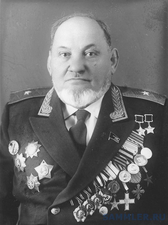 Дважды Герой Советского Союза генерал-майор Ковпак Сидор Артемьевич.jpg