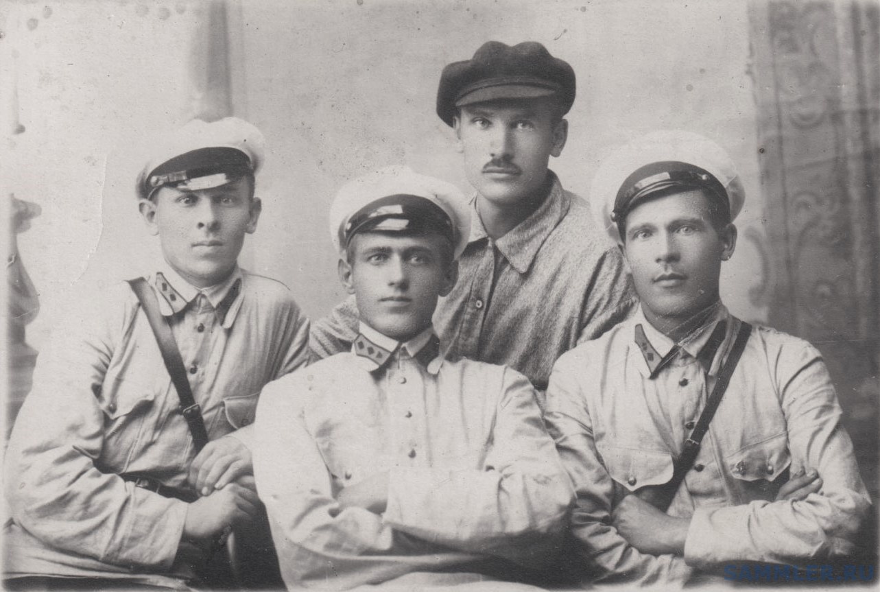 Фото групповое работников Зейской милиции и ОГПУ. 1926 год..jpg