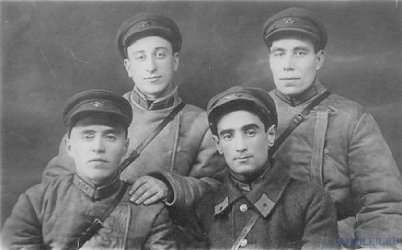 Руководящий состав Рославльского горотдела милиции. 1931 г.jpg