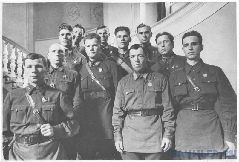 Группа награжденных работников милиции и пожарной охраны г. Москвы. 12 сентября 1941 г..jpg