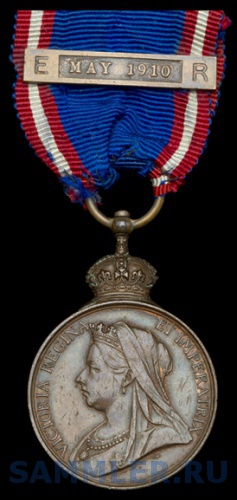Royal Victorian Medal, V.R., bronze, with ‘E.VII.R.’ bar, May 1910 (E. Ball, Feb. 1901).jpg