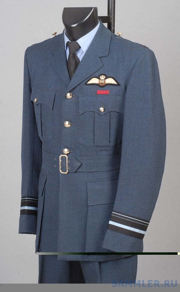Royal Air Force Air Vice-Marshal&#39;s No 1 Dress Uniform post WW2.jpg