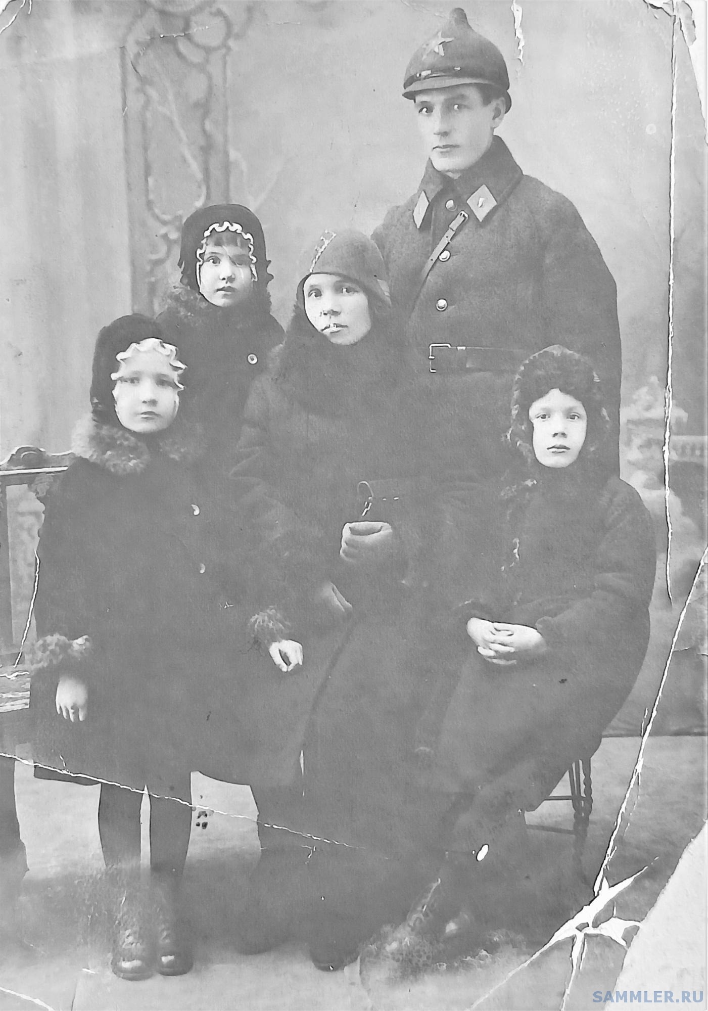 Семья Покровского К.В. 1931 г..jpg