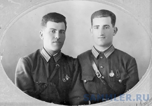 Авдалян А.Х слева. 1932 г..jpg