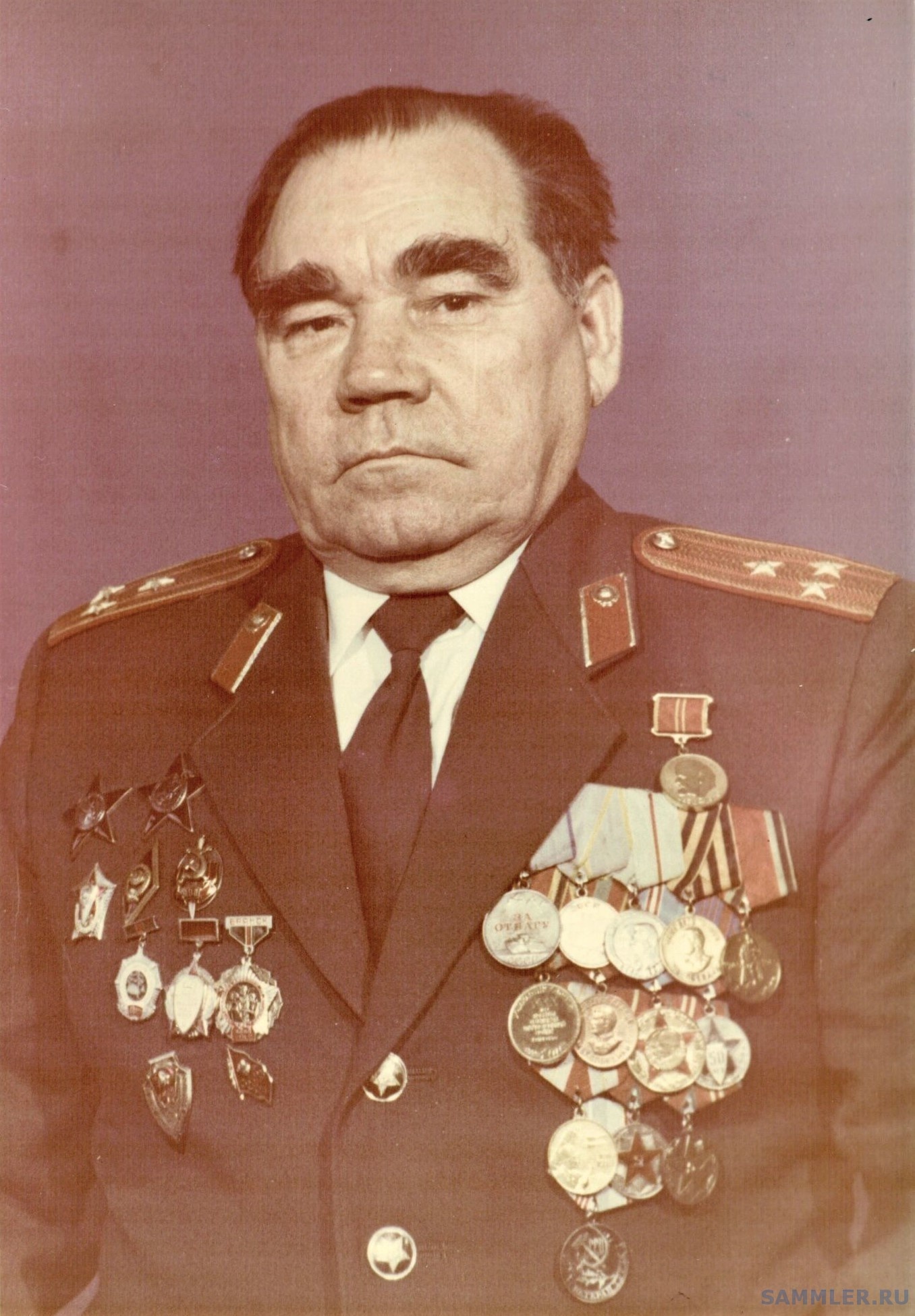 Ельчанинов Сергей Прокофьевич в форме полковника милиции.jpg