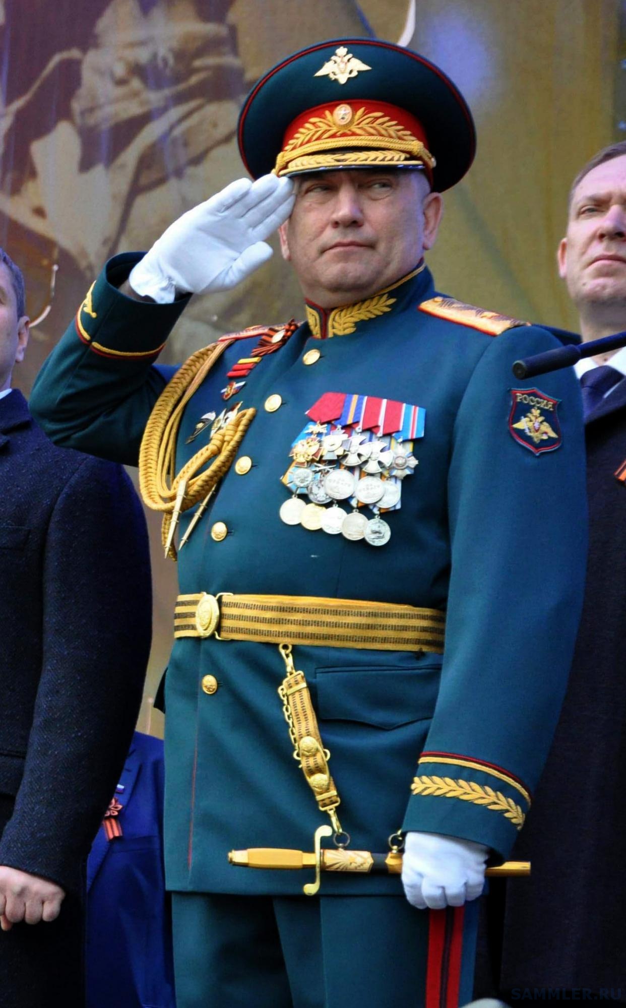 Командовал 5 й армией. Генерал лейтенант Цеков.