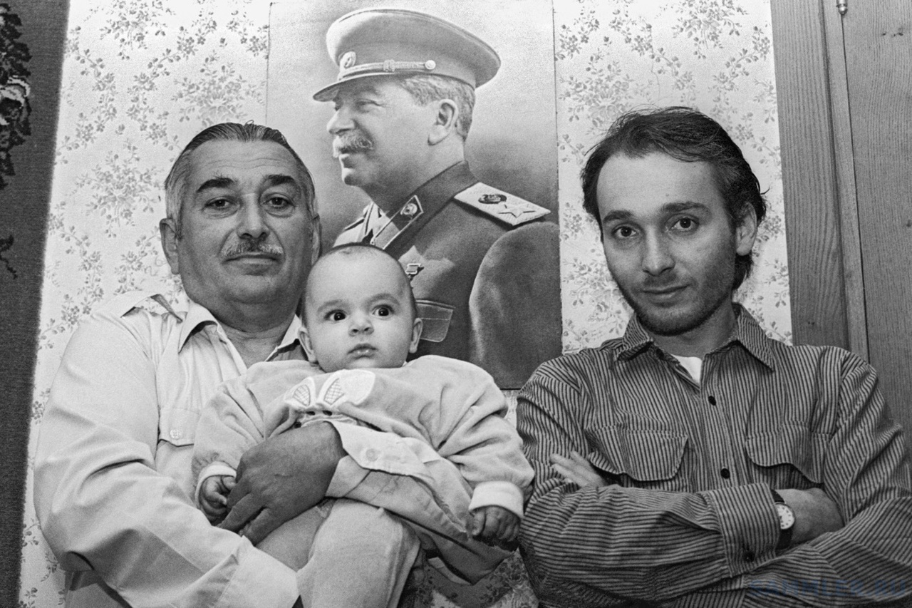 Дети василия сталина их судьба. Джугашвили Иосиф внук Сталина.