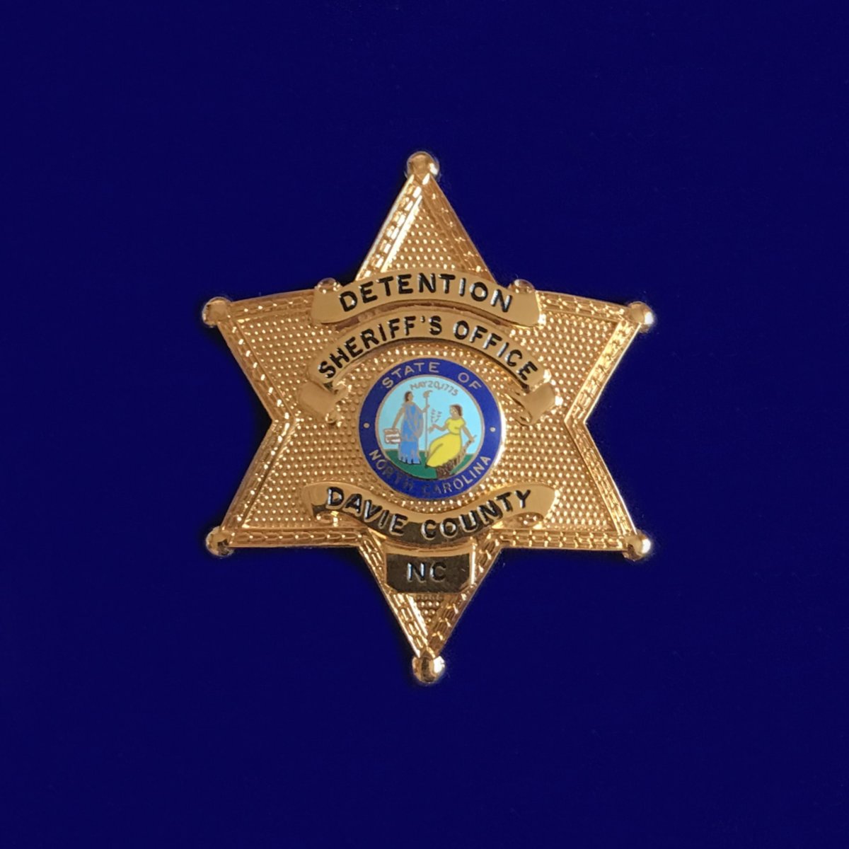 USA police badge10.jpg
