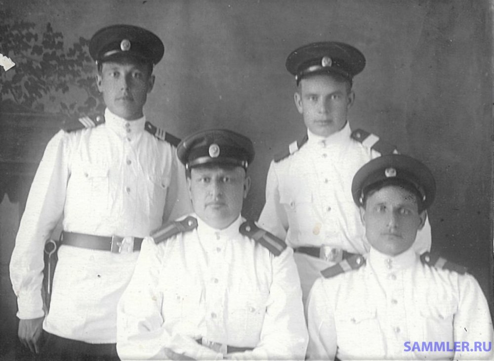 Постовые милиционеры. Город Барнаул. 1954 год..jpeg