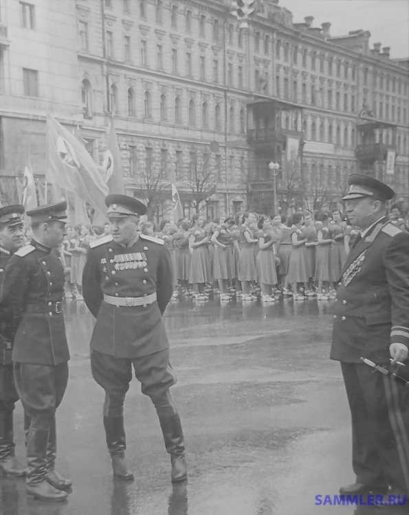 Соколовский Г.В. на параде на Красной площади. г. Москва. 1956 г..jpg