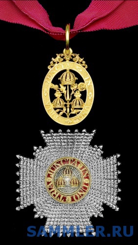 The_Most_Honourable_Order_of_the_Bath__K.C.B.__Civil__Knight_Commander_s_set_of_insignia___neck_badge_in_18_carat_gold___London_1855____Robert_Garrard__54mm_x_36mm.jpg